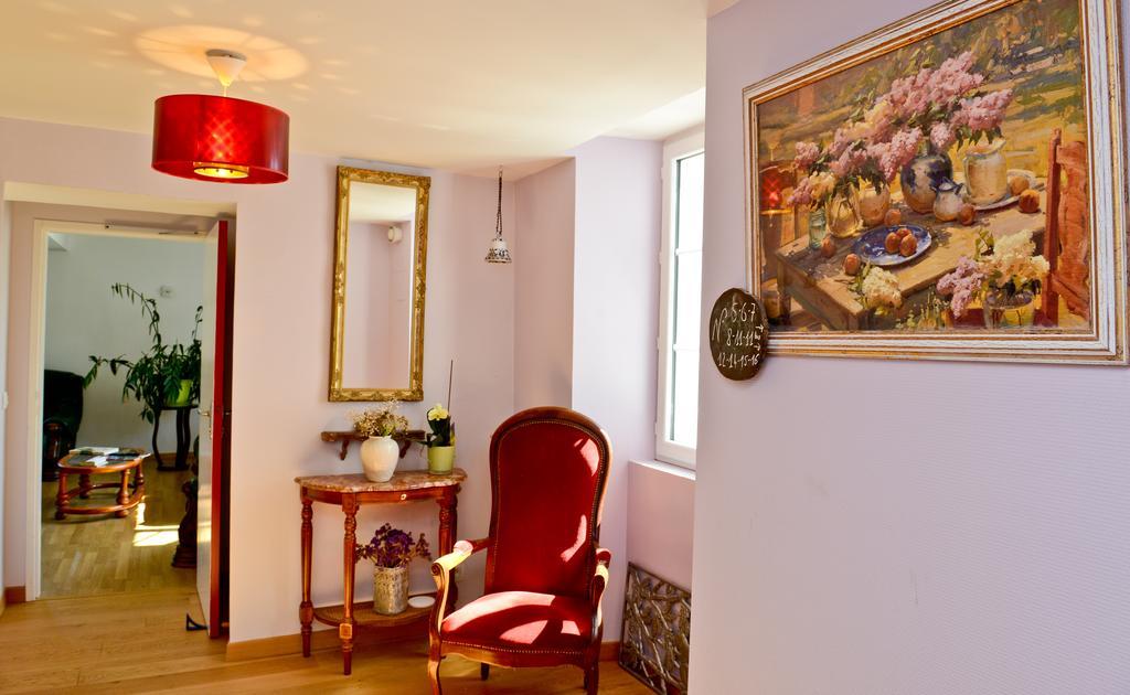 Logis Chez Germaine Hotel Geüs-d'Oloron Kültér fotó