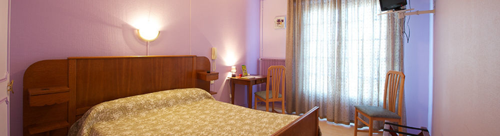 Logis Chez Germaine Hotel Geüs-d'Oloron Kültér fotó